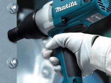 Máy siết bu lông Makita TW0350 chất lượng tốt