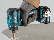 máy khoan pin makita trung quốc