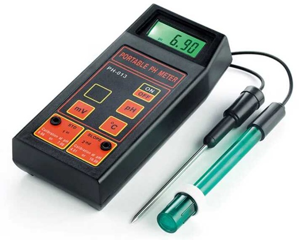 Máy đo pH hồ cá cầm tay PH-013