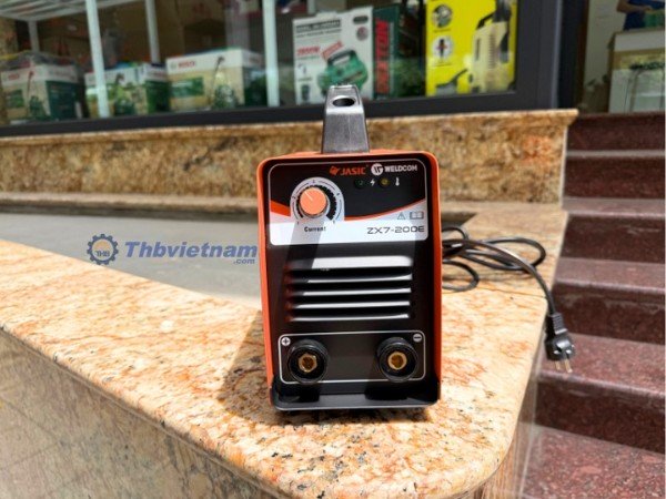 Sản phẩm máy hàn que Jasic ZX7-200E