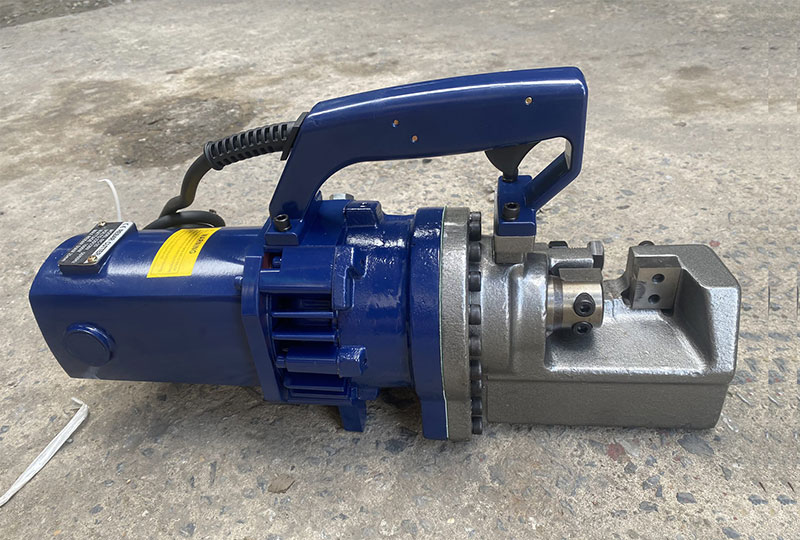 Máy cắt sắt thủy lực RC-16 bền, đầu cắt cứng cáp