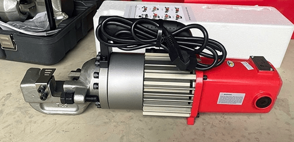 Máy cắt sắt thủy lực RC-32