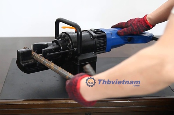 Máy uốn sắt thủy lực RB-16