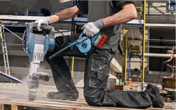 Máy thổi bụi dùng pin Bosch